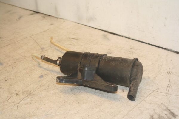 2004 VOLKSWAGEN CONVERTIBLE BEETLE 1.8T. VACUUM TANK - Image 2