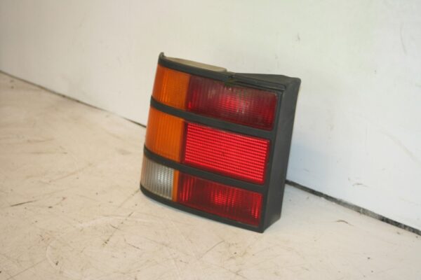 1990 FORD GRANADA MK3. PASSENGER SIDE REAR LIGHT UNIT CLUSTER - Image 3