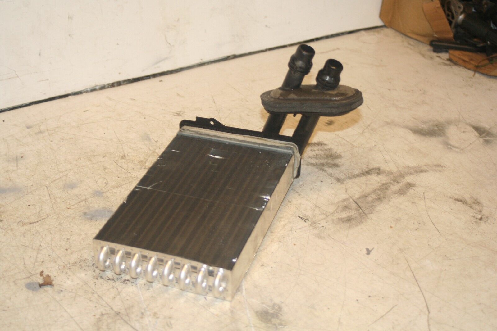 2004 VOLKSWAGEN CONVERTIBLE BEETLE 1.8T. COOLANT HEATER MATRIX