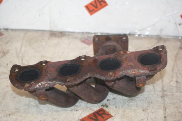 2005 VOLKSWAGEN GOLF MK5. EXHAUST MANIFOLD - Image 2