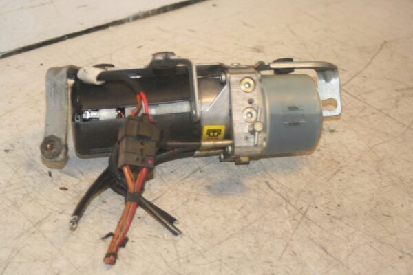 2004 VOLKSWAGEN CONVERTIBLE BEETLE 1.8T. ELECTRIC ROOF PUMP - Image 2