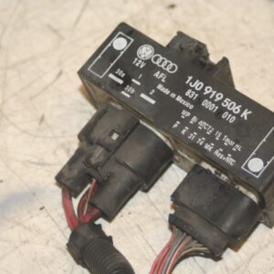 2004 VOLKSWAGEN CONVERTIBLE BEETLE 1.8T. IJO919506K RADIATOR CONTROL RELAY
