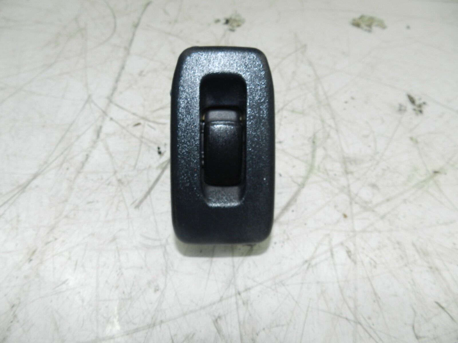 2006 MITSUBISHI SHOGUN PININ DRIVER SIDE REAR WINDOW SWITCH - Image 2