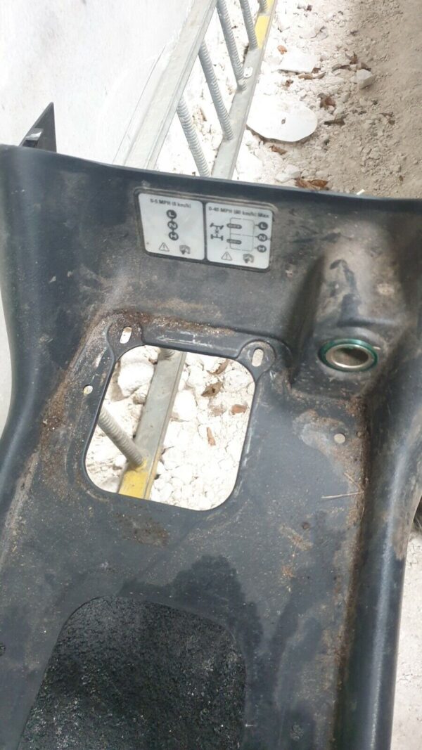 Landrover Discovery TD5 Centre Console / Tunnel Trim Panel - Image 3
