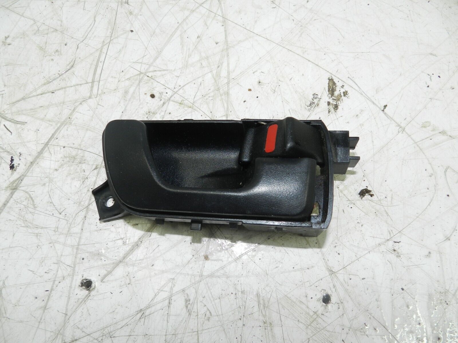 2006 MITSUBISHI SHOGUN PININ DRIVER SIDE REAR INTERIOR DOOR HANDLE - Image 2