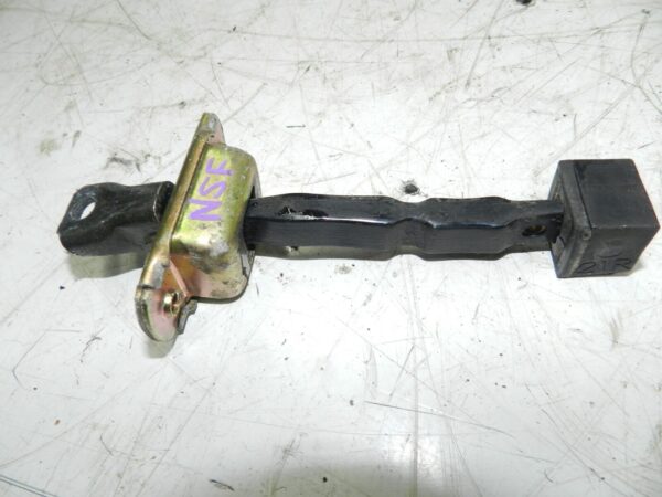 2006 MITSUBISHI SHOGUN PININ PASSENGER SIDE FRONT DOOR STAY CHECK STRAP - Image 3