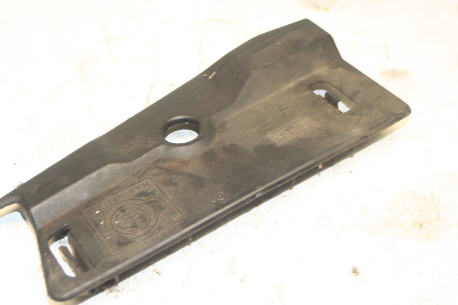 2001 LAND ROVER DISCOVERY 2 TD5. HEADLIGHT COVER TRIM