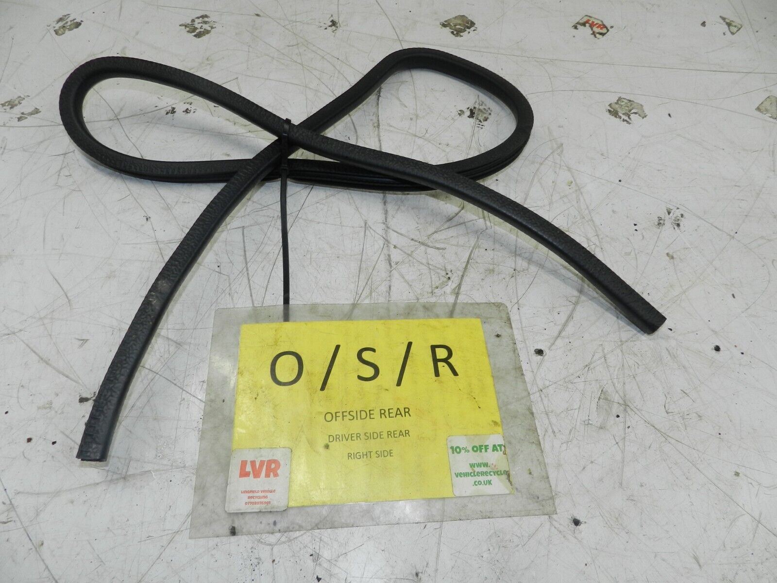 2006 MITSUBISHI SHOGUN PININ DRIVER SIDE REAR DOOR RUBBER SEAL