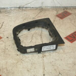 2005 VOLKSWAGEN GOLF MK5. GEAR SELECTOR SURROUND TRIM