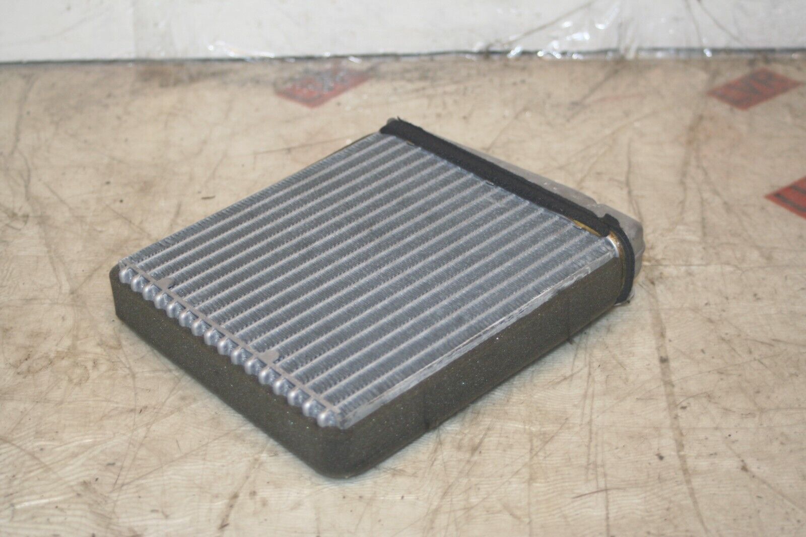 2005 VOLKSWAGEN GOLF MK5. HEATER COOLANT MATRIX RADIATOR - Image 2