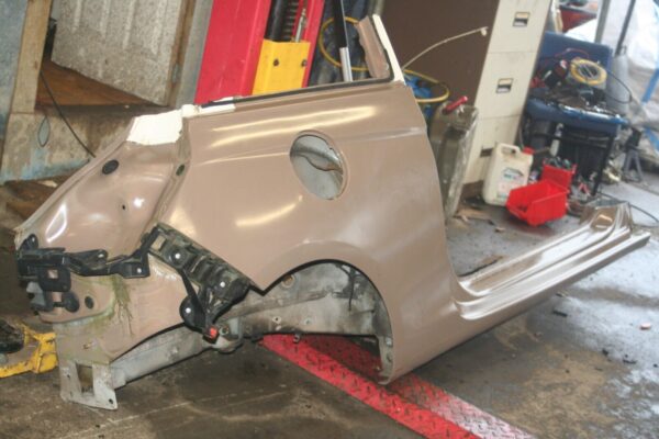 2013 VAUXHALL ADAM 1.4 PETROL MANUAL. DRIVER REAR QUARTER AND SEAL CUT SECTION - Image 2