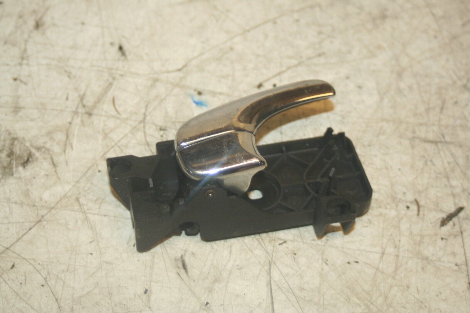 JAGUAR S TYPE. DRIVER SIDE REAR INTERNAL DOOR HANDLE