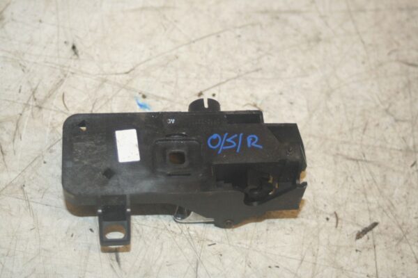 JAGUAR S TYPE. DRIVER SIDE REAR INTERNAL DOOR HANDLE - Image 2