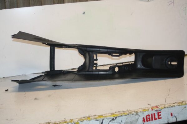 2010 CITROEN DS3. CENTRE CONSOLE 9684070077 - Image 4