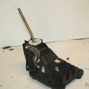 2010 CITROEN DS3. GEAR SELECTOR LEVER
