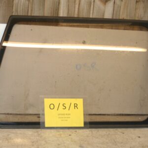1994 MITSUBISHI PAJERO SHOGUN. DRIVER SIDE REAR WINDOW GLASS