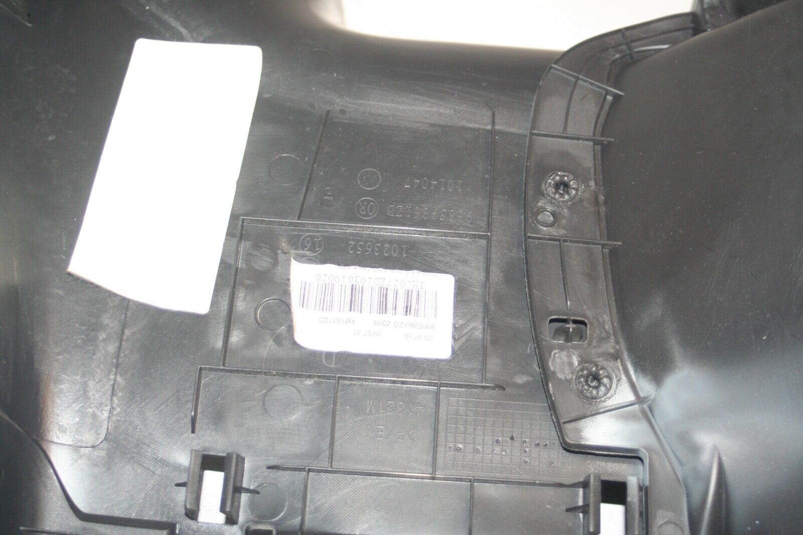 2010 CITROEN DS3. REAR DOOR SIDE PANEL DRIVER SIDE BOOT PANEL TRIM - Image 7