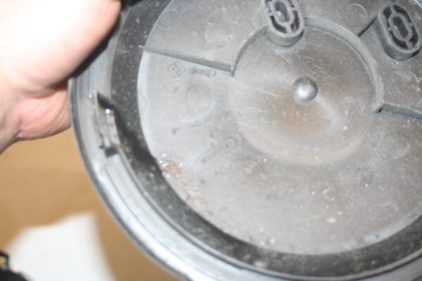 2010 CITROEN DS3. FUEL PUMP CAP COVER - Image 3