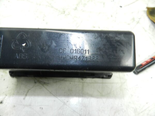 2006 MITSUBISHI SHOGUN PININ STORAGE POCKET CUBBY HOLE - Image 3