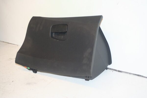 2010 CITROEN DS3. GLOVE BOX LID - Image 2