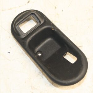 2001 LAND ROVER DISCOVERY 2 TD5. INTERIOR HANDLE SURROUND TRIM