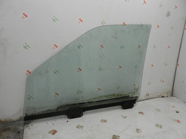 1993 FORD GRANADA DORCHESTER. DRIVER SIDE FRONT WINDOW GLASS - Image 2
