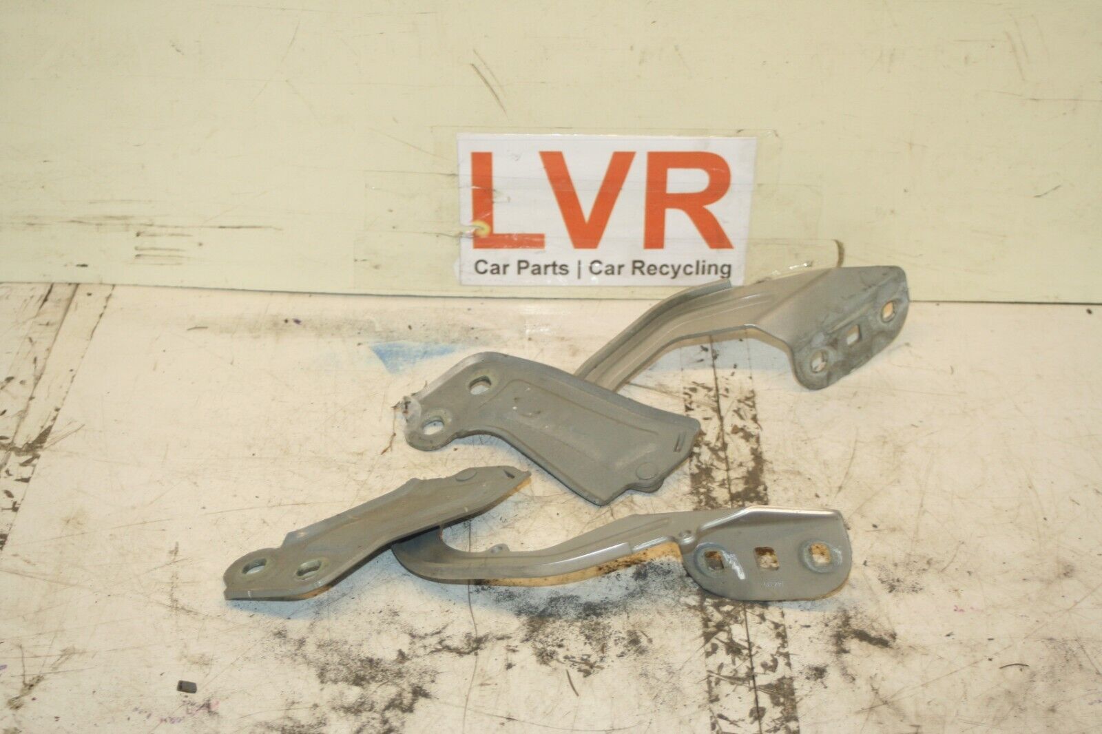 (6B) 2013 FORD FOCUS 1.0 ECOBOOST. BONNET HINGES - Image 2