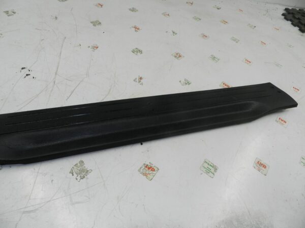 2006 LAND ROVER FREELANDER 1 FACELIFT L314. TAILGATE BOOT SILL TRIM EAN000020 - Image 3