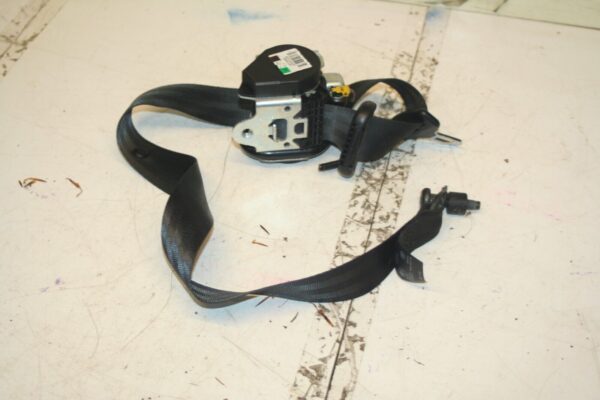 (6B) 2013 FORD FOCUS 1.0 ECOBOOST. DRIVER SIDE REAR OFF SIDE SEATBELT - Image 2
