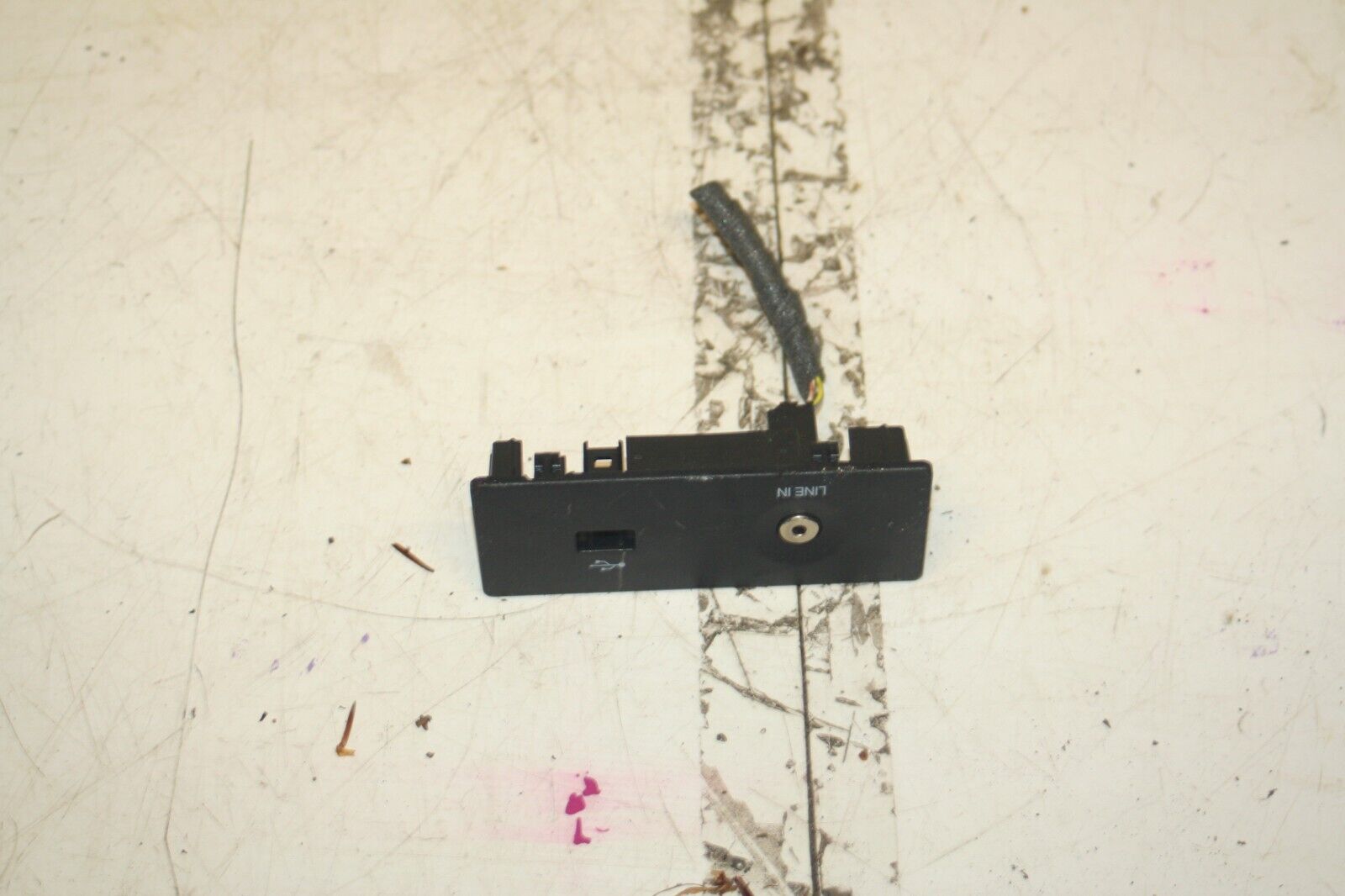 (6B) 2013 FORD FOCUS 1.0 ECOBOOST. IN-LINE SOCKET