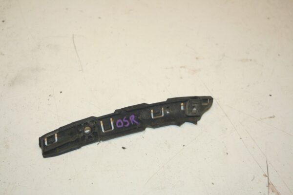 2010 CITROEN DS3. DRIVER SIDE REAR BUMPER BRACKET