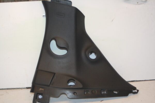 2010 CITROEN DS3. 9683383277 DRIVER SIDE B PILLAR TRIM