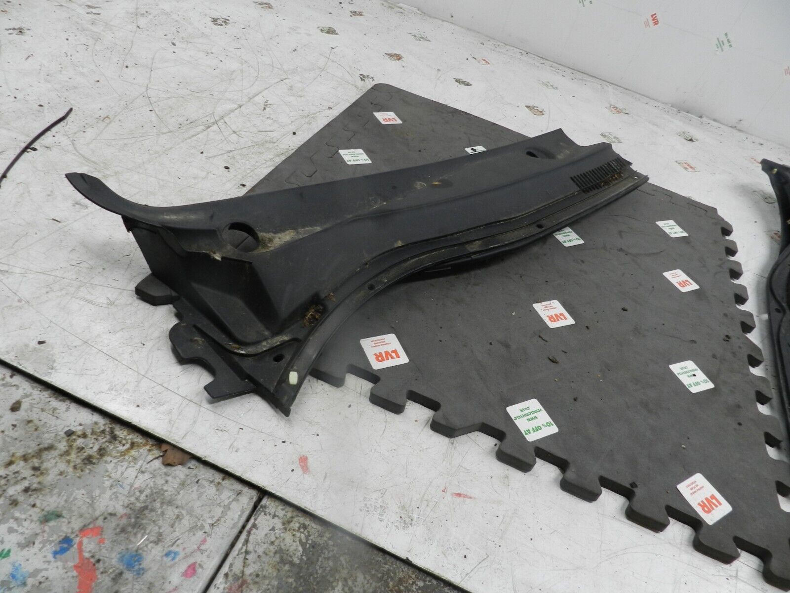 (133) 2005 TOYOTA AVENSIS. SCUTTLE PANEL DRIVER SIDE