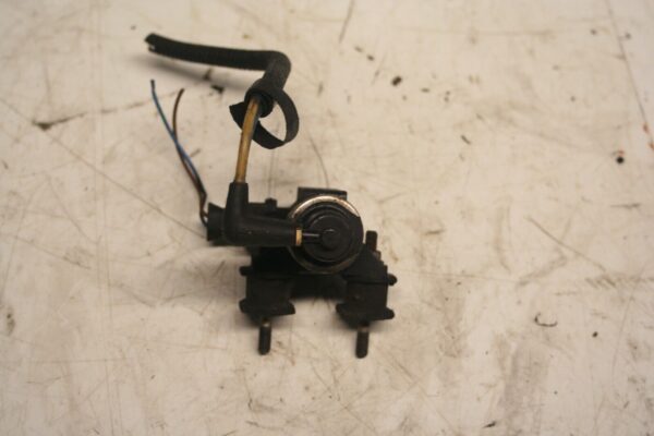 2001 LAND ROVER DISCOVERY 2 TD5. VACUUM SOLENOID
