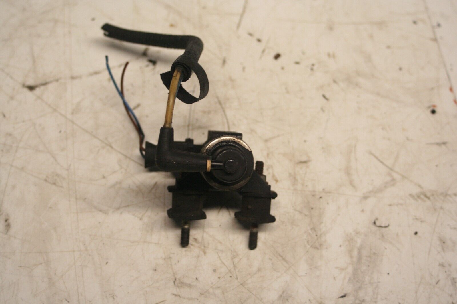 2001 LAND ROVER DISCOVERY 2 TD5. VACUUM SOLENOID