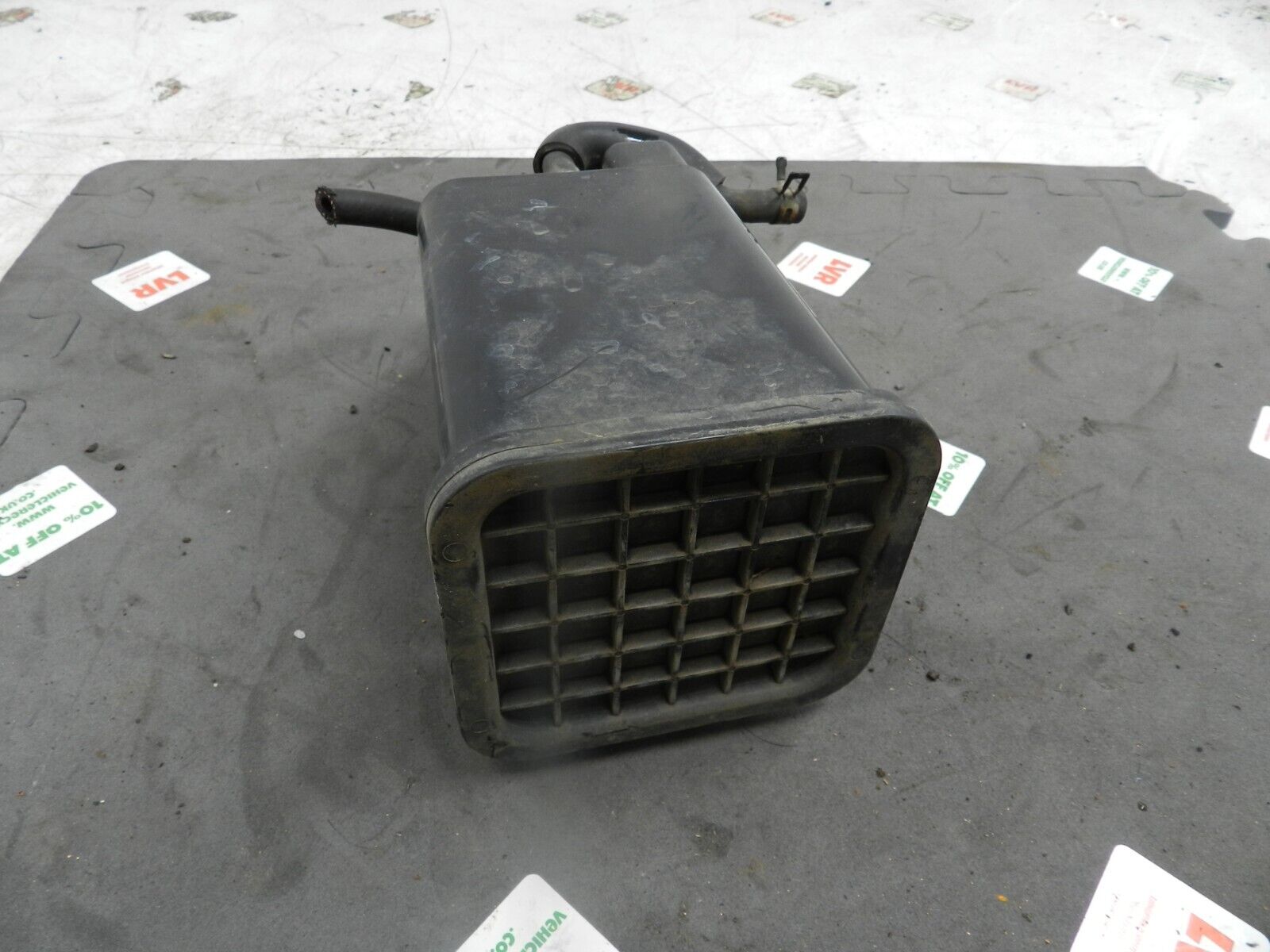 (133) 2005 TOYOTA AVENSIS. CHARCOAL CANISTER - Image 2