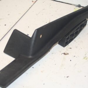 2011 FORD S MAX TITANIUM ECOBOOST. SEAT PLASTIC TRIM
