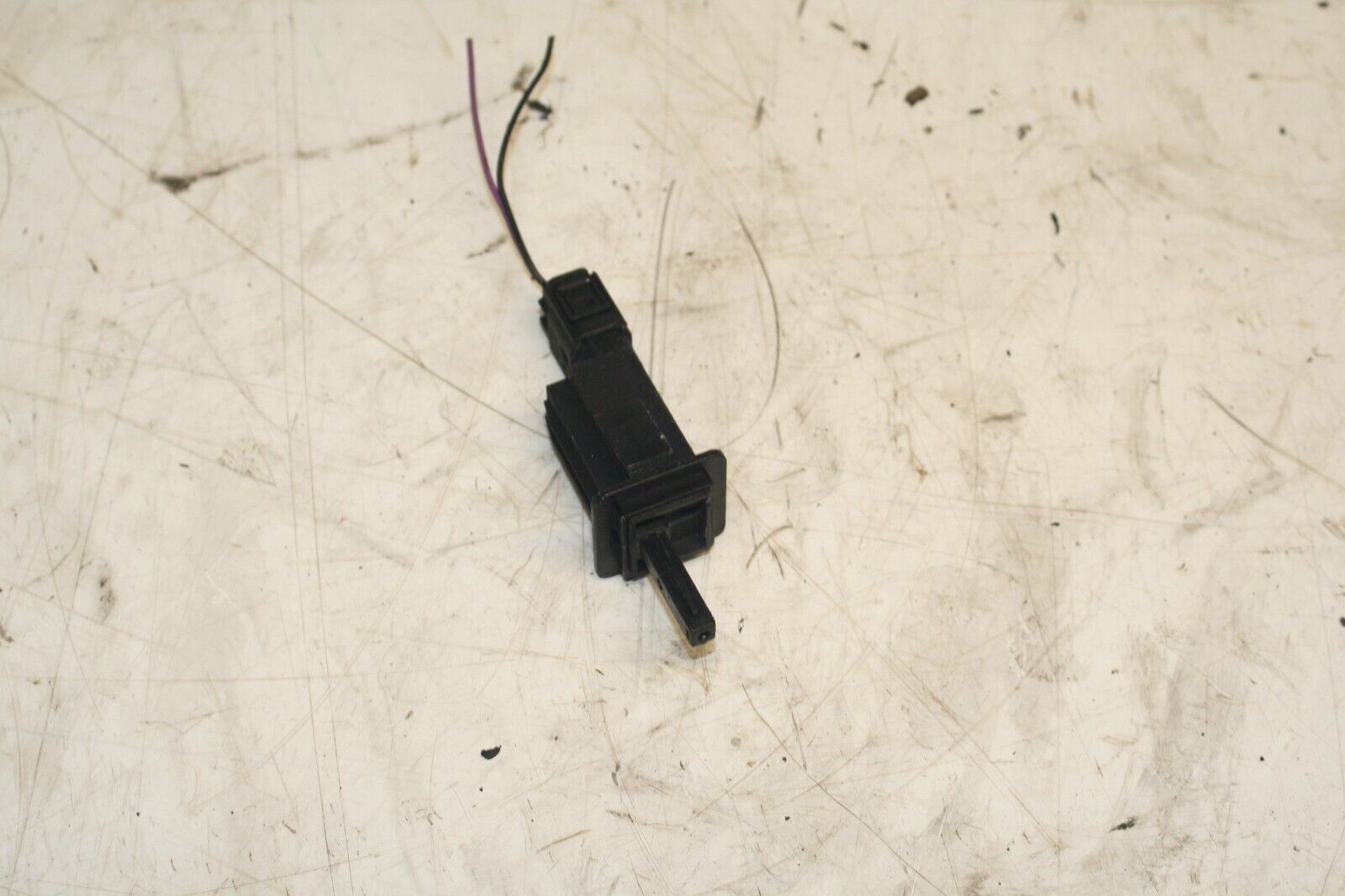 2001 LAND ROVER DISCOVERY 2 TD5. BONNET OPEN SENSOR