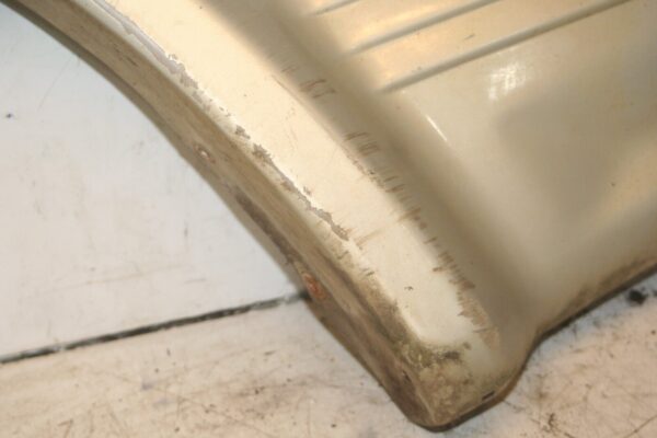 1994 MITSUBISHI PAJERO SHOGUN. PASSENGER SIDE REAR ARCH TRIM - Image 6
