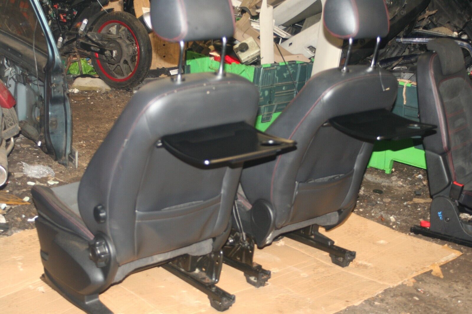 2011 FORD S MAX TITANIUM ECOBOOST. FULL SET HALF LEATHER SEATS - Image 22