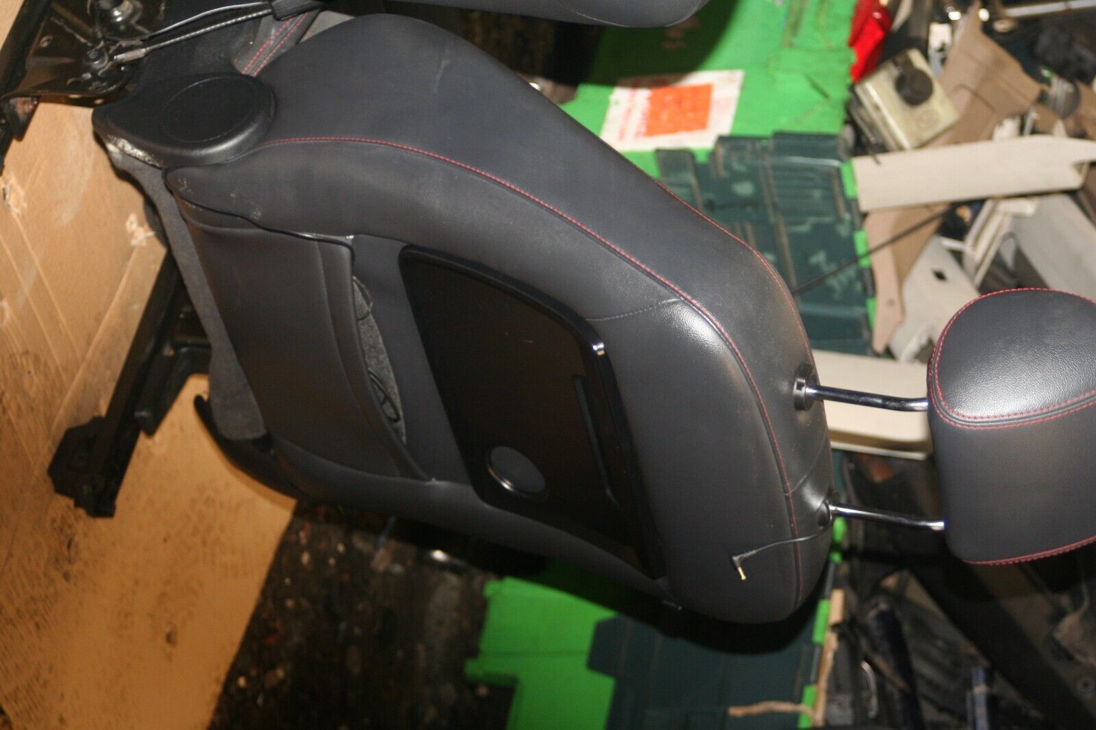 2011 FORD S MAX TITANIUM ECOBOOST. FULL SET HALF LEATHER SEATS - Image 24