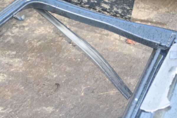 2011 FORD S MAX TITANIUM ECOBOOST. DRIVER SIDE REAR DOOR SHELL IN BLACK - Image 8