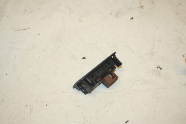 2010 CITROEN DS3. ESP OFF BUTTON - Image 2