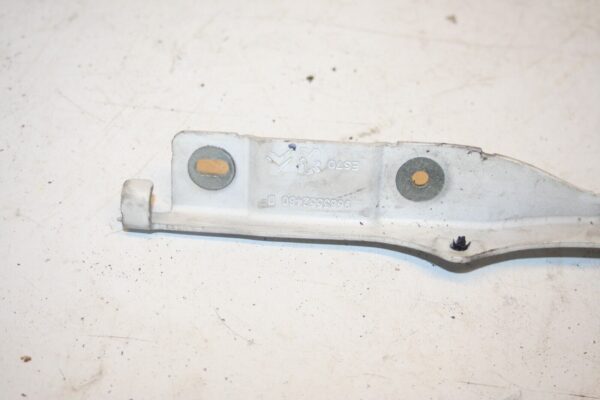 2010 CITROEN DS3. BONNET HINGE - Image 4