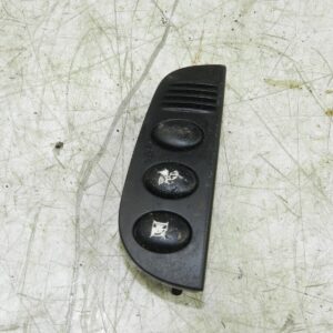 (135) 2003 CITROEN C3 PLURIEL CONVERTIBLE. WINDOW SWITCH BUTTONS