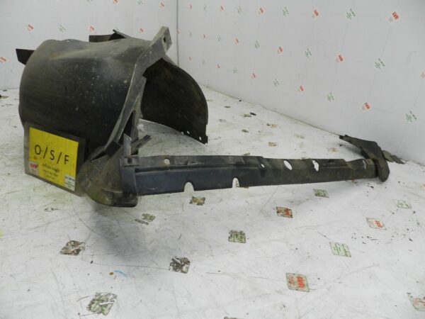 (135) 2003 CITROEN C3 PLURIEL CONVERTIBLE. DRIVER FRONT WHEEL ARCH LINER - Image 3