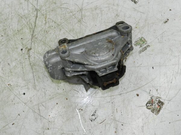 (135) 2003 CITROEN C3 PLURIEL CONVERTIBLE. ENGINE MOUNT - Image 4