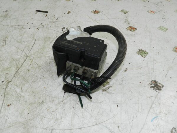 (135) 2003 CITROEN C3 PLURIEL CONVERTIBLE. ABS PUMP MODULE