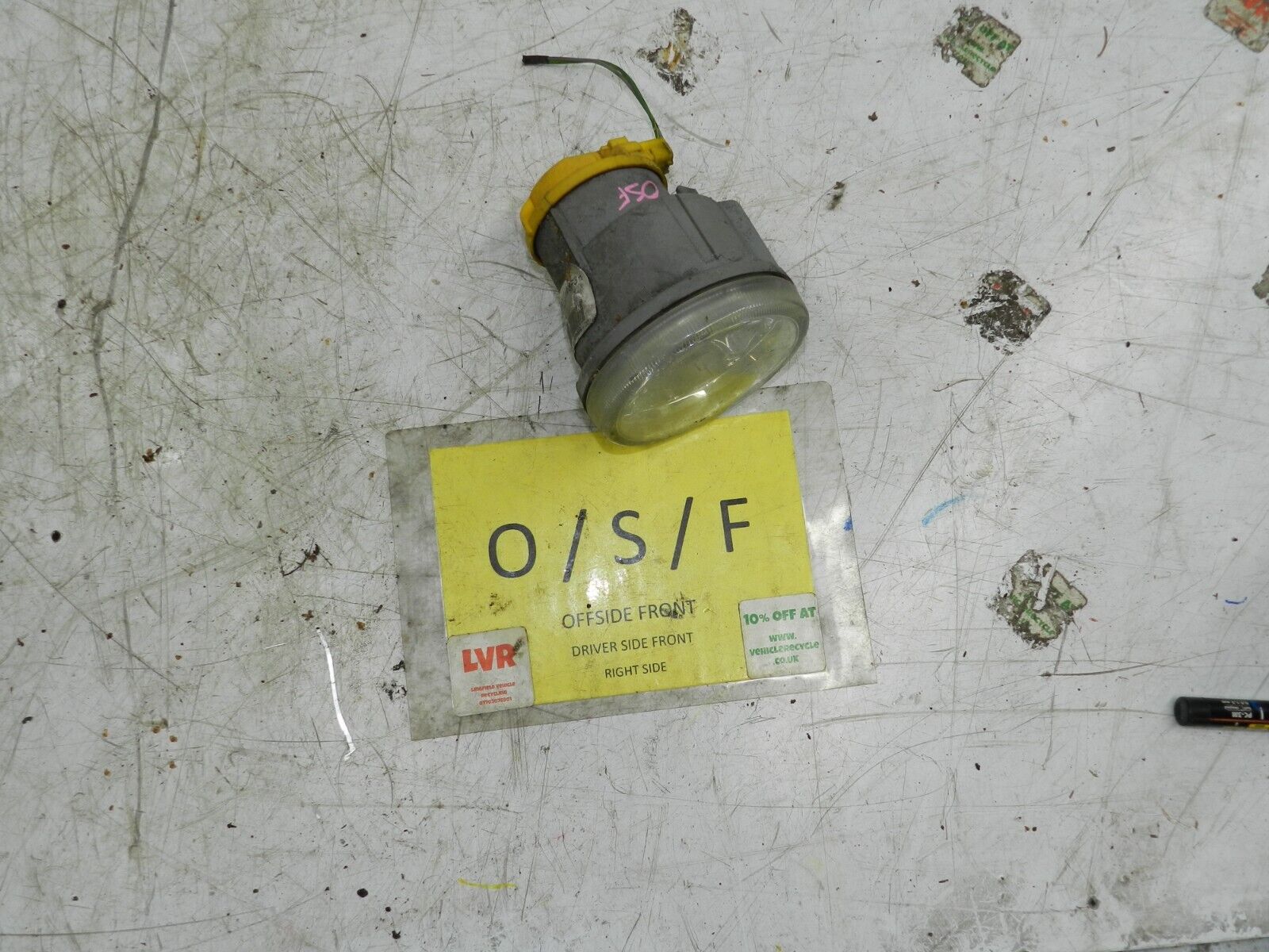 (135) 2003 CITROEN C3 PLURIEL CONVERTIBLE. DRIVER FRONT FOG LIGHT - Image 2