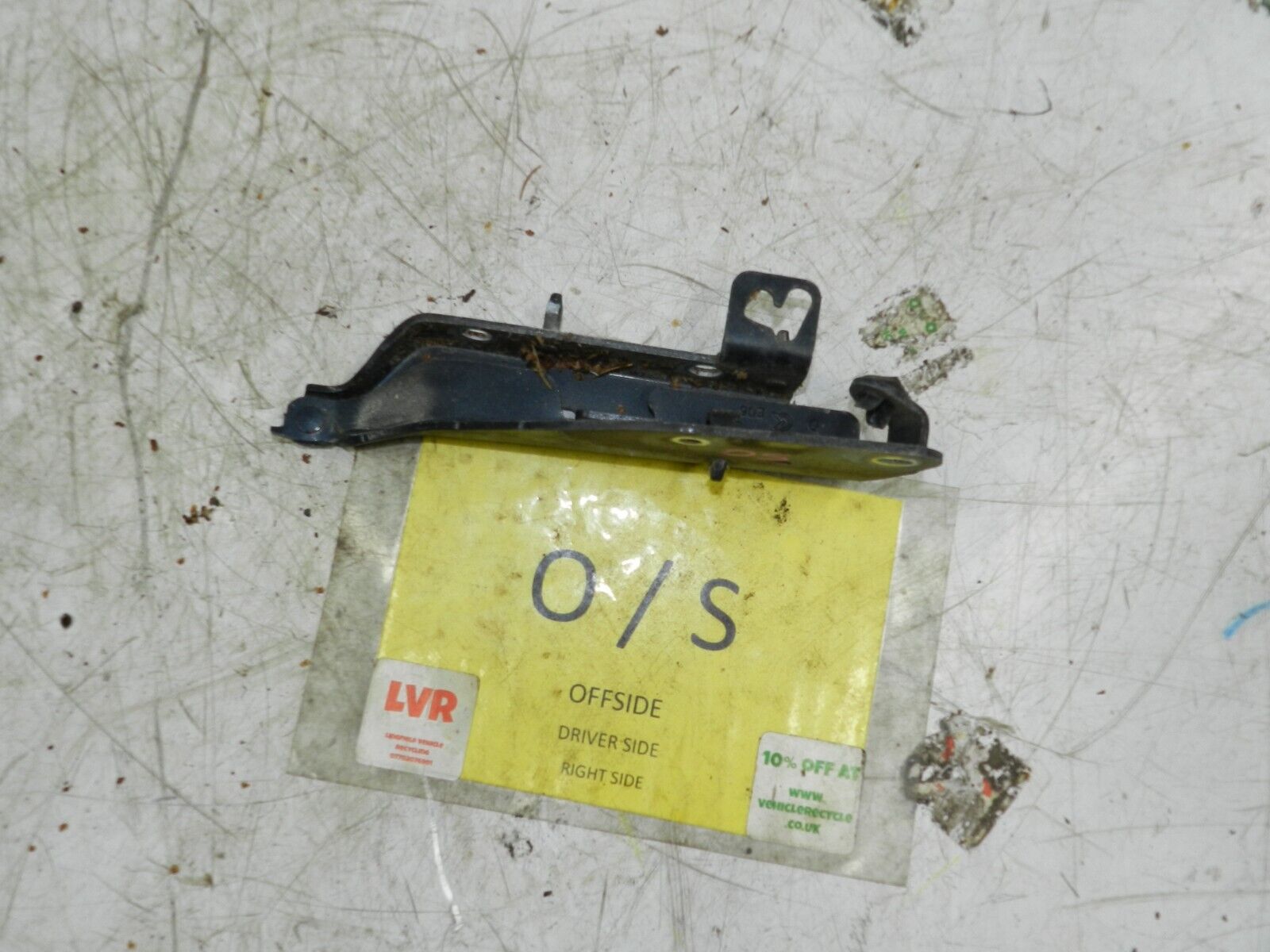 (135) 2003 CITROEN C3 PLURIEL CONVERTIBLE. DRIVER SIDE BONNET HINGE - Image 3